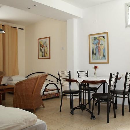 Ga'Aton Motel Нагария Экстерьер фото