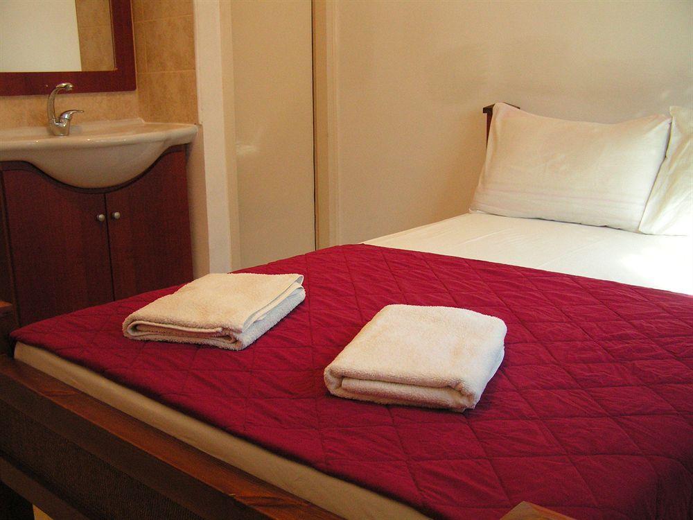 Ga'Aton Motel Нагария Экстерьер фото